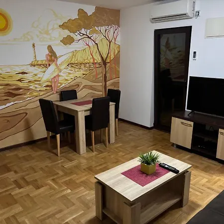 Laura Apartament